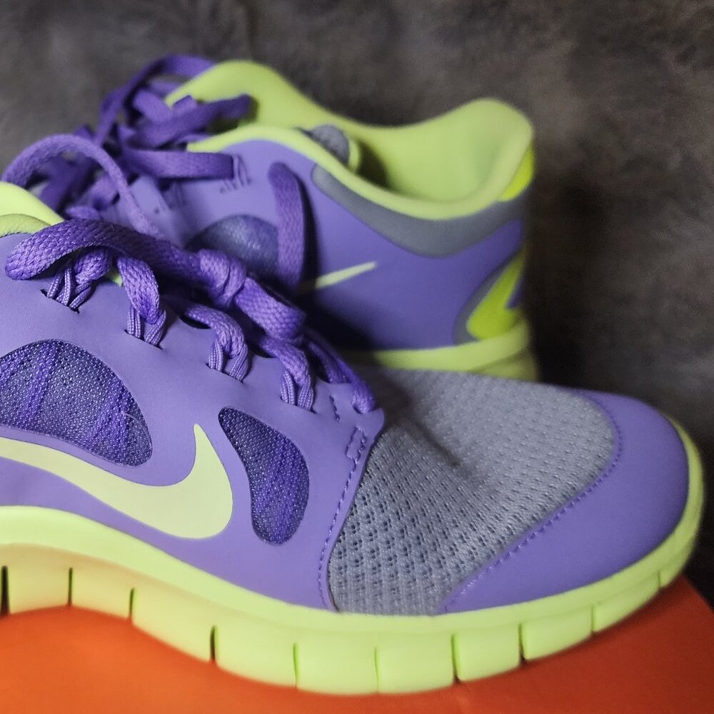 *NWB* Nike Free 5.0 Youth 6.5 Womens 8 - Picture 3 of 12